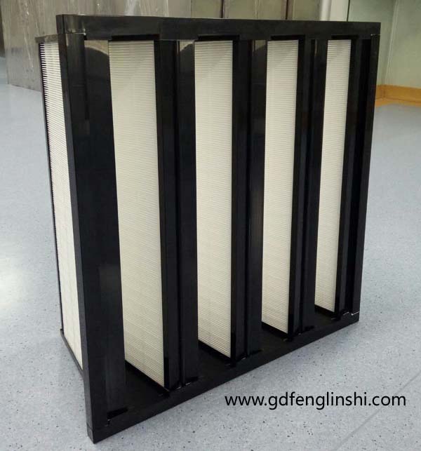 大風(fēng)量組合式高效過(guò)濾器具有過(guò)濾面積大，阻力低，使用壽命長(zhǎng)特點(diǎn)