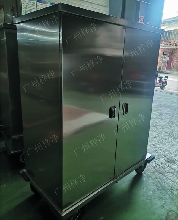 一次性物品電動(dòng)轉(zhuǎn)運(yùn)車(chē)采用304拉絲不銹鋼板面板厚度：≥1.2mm,表面作拉絲亞光處理。