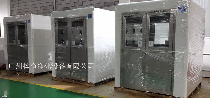 在潔凈室領(lǐng)域，風淋室作為一種關(guān)鍵的空氣凈化設(shè)備
